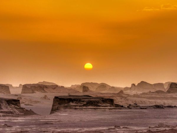 Деште-Лут туралы қызықты деректер