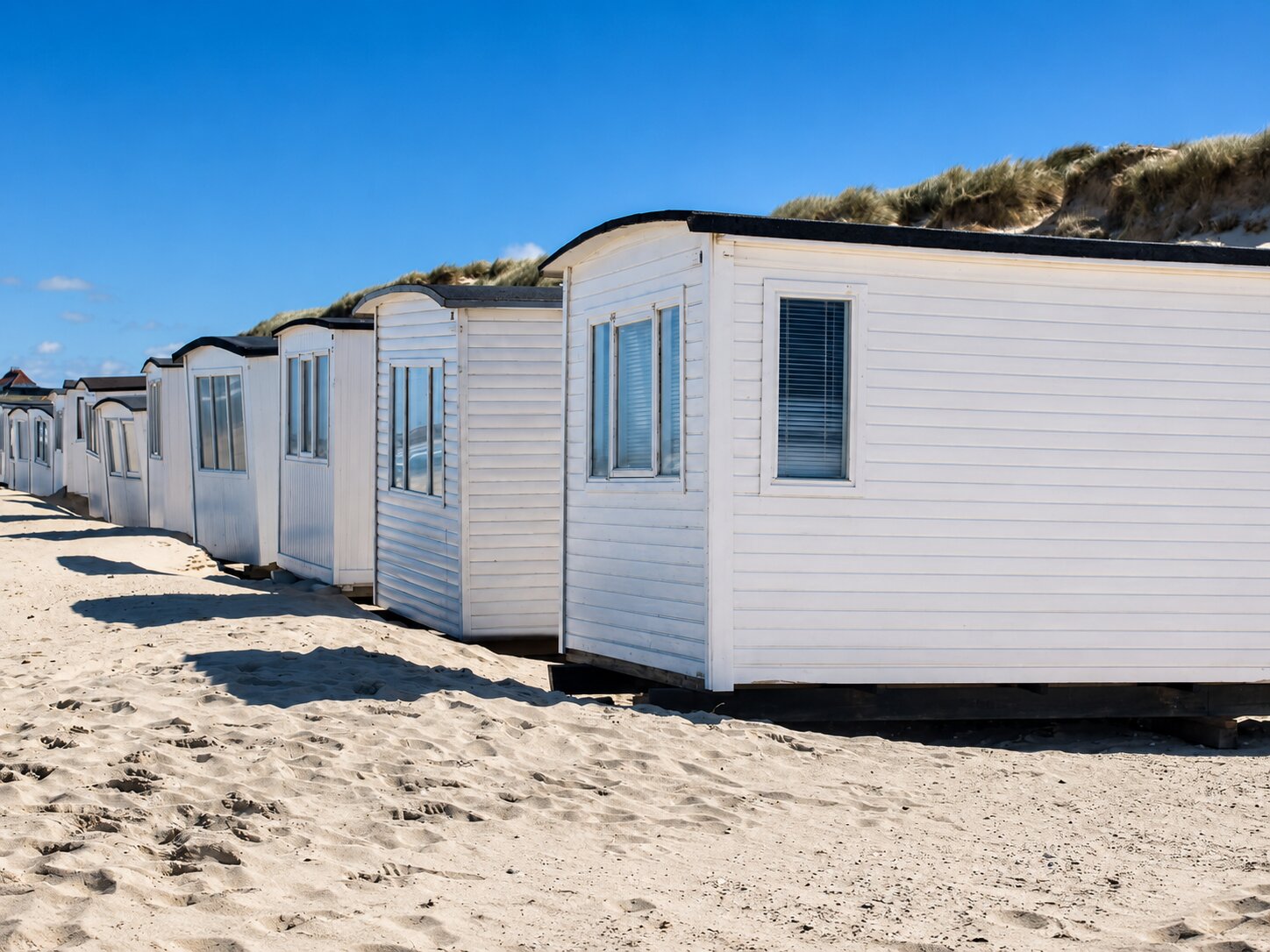 Features of Modern Construction Site Cabins